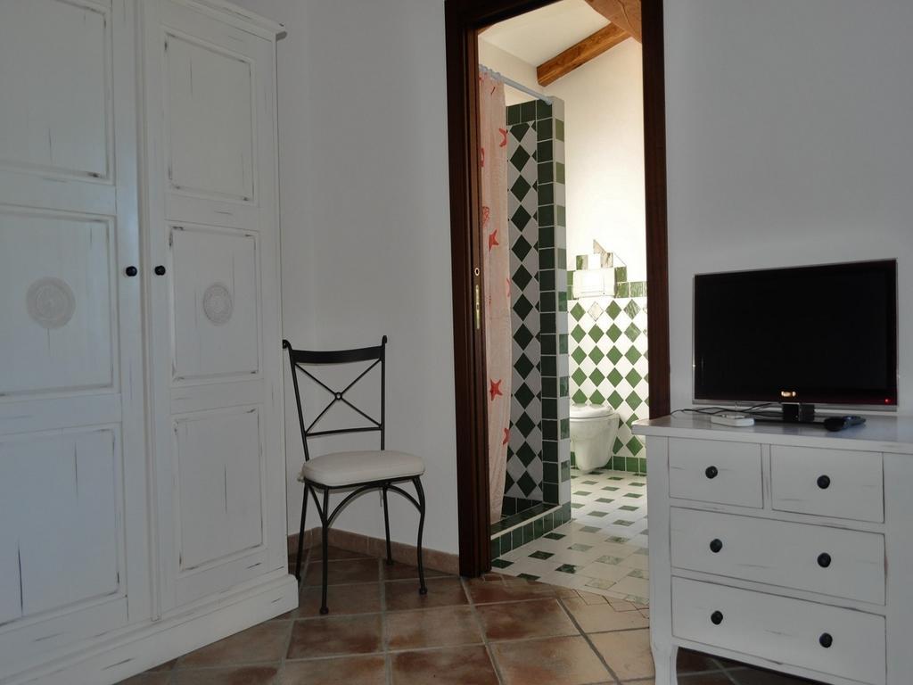 B&B Pubulos Olbia Bilik gambar